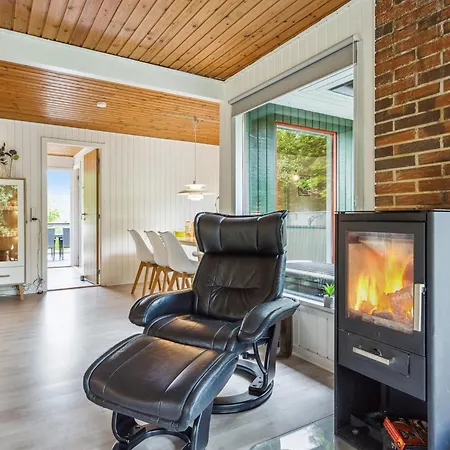 Nyalle - 30km From The Sea By Interhome Vakantiehuis *