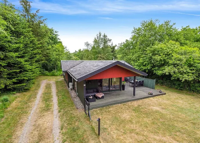 Nyalle - 30km From The Sea By Interhome Vakantiehuis