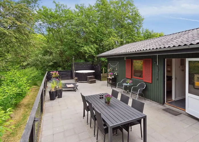 Vakantiehuis Nyalle - 30km From The Sea By Interhome *