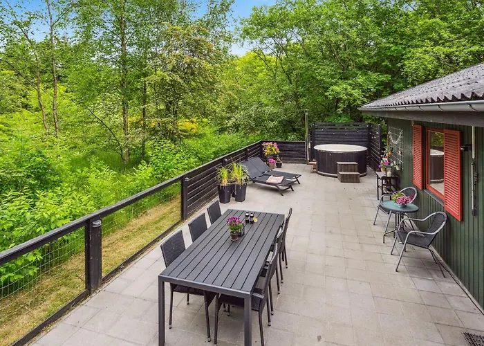 Vakantiehuis Nyalle - 30km From The Sea By Interhome