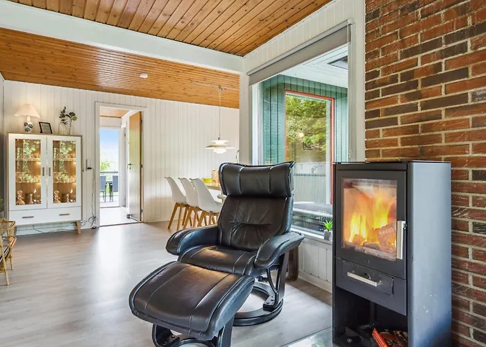 Nyalle - 30km From The Sea By Interhome Vakantiehuis *